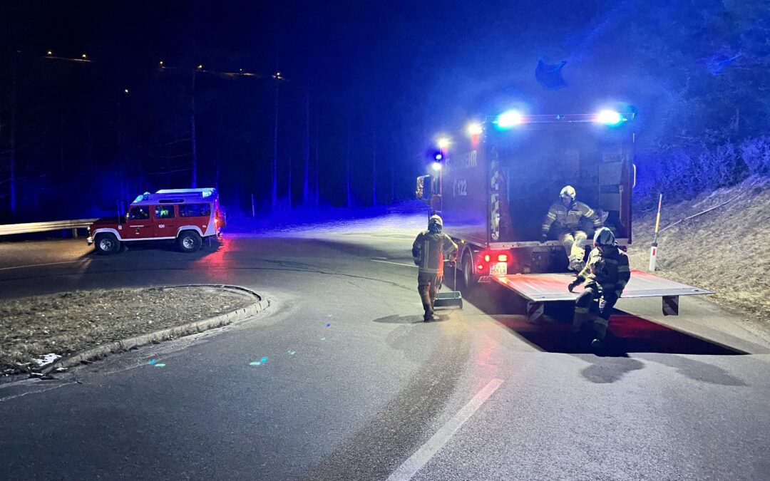 Einsatz 4/25_26: Nachalarmierung durch die FF Ried i.O. Ölspur auf der Landesstraße L19 Ried nach Fiss